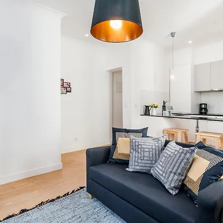 Yellow Bica Daire Lisboa